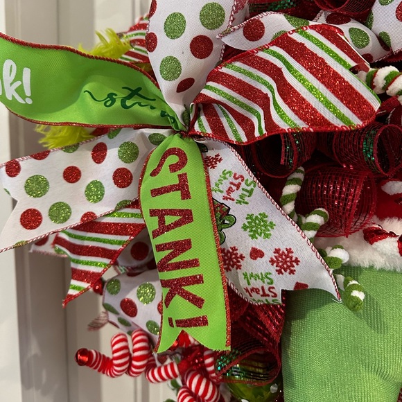 Handmade Green Monster Whimsical Grinch Christmas Wreath 30 Inch - Picture 3 of 13